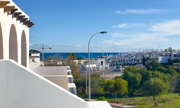 Herverkoop - Stadswoning -
Torrevieja - La Mata