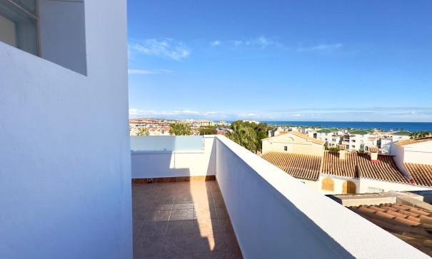 Herverkoop - Stadswoning -
Torrevieja - La Mata