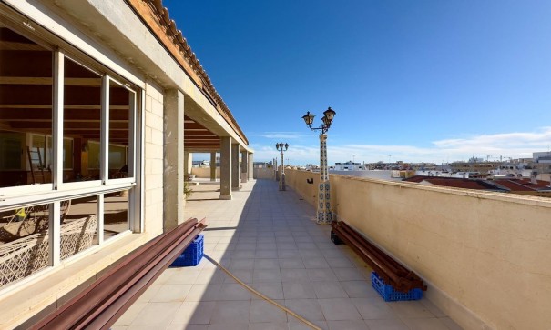 Herverkoop - Apartement Flat -
Torrevieja - Centro