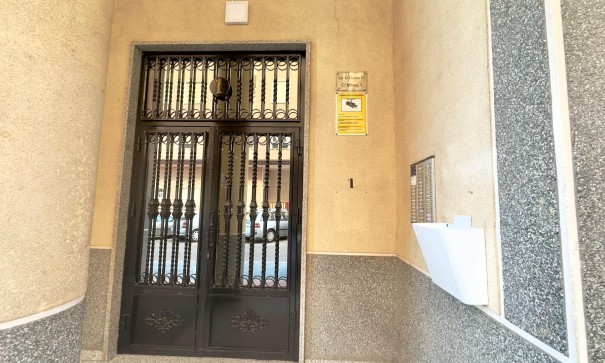 Herverkoop - Apartement Flat -
Torrevieja - Parque de las Naciones