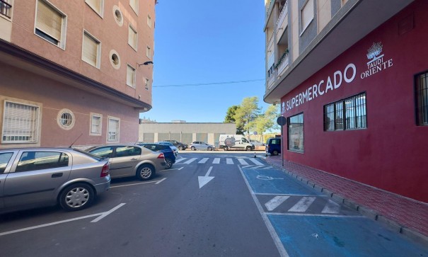 Herverkoop - Apartement Flat -
Torrevieja - Parque de las Naciones