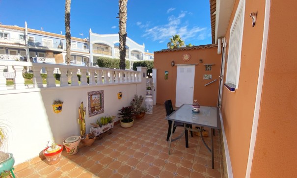 Herverkoop - Halfvrijstaande villa -
Ciudad Quesada - Rojales - Dona Pepa