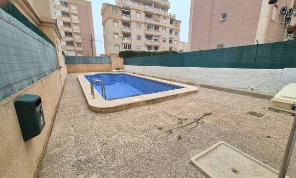 Venta - Apartamento piso -
Torrevieja