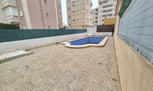 Venta - Apartamento piso -
Torrevieja