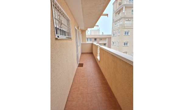 Venta - Apartamento piso -
Torrevieja