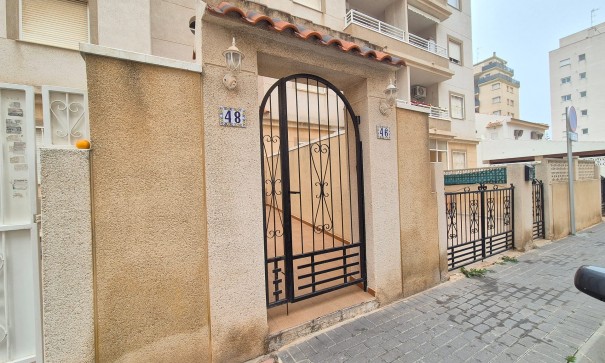 Venta - Apartamento piso -
Torrevieja
