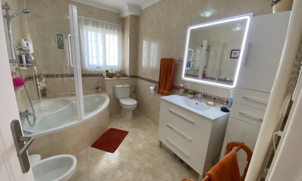 Herverkoop - Halfvrijstaande villa -
Ciudad Quesada - Rojales - Dona Pepa