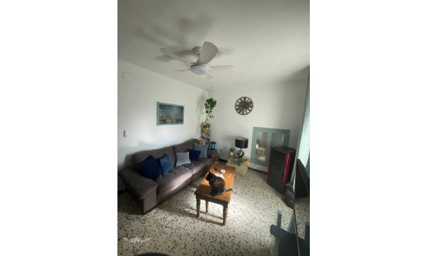 Herverkoop - Stadswoning -
Pinoso - Pinoso Alicante