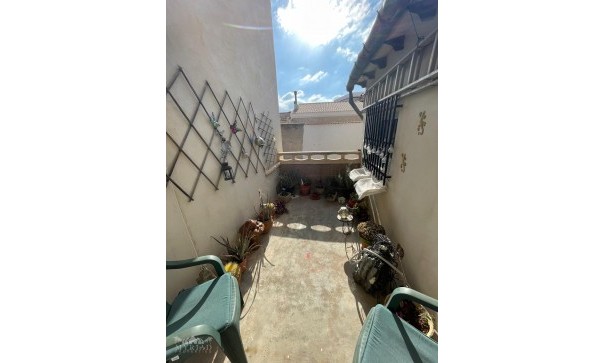 Herverkoop - Stadswoning -
Pinoso - Pinoso Alicante