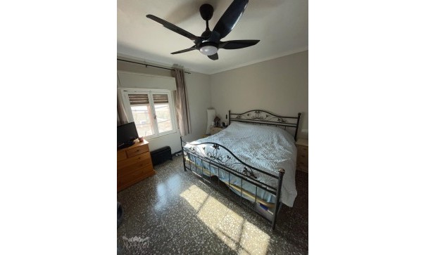 Herverkoop - Stadswoning -
Pinoso - Pinoso Alicante