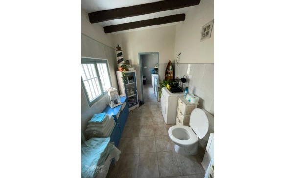 Herverkoop - Stadswoning -
Pinoso - Pinoso Alicante