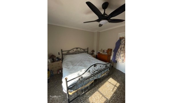 Herverkoop - Stadswoning -
Pinoso - Pinoso Alicante