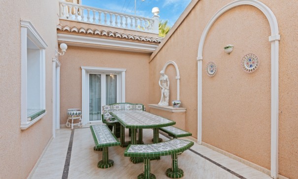 Herverkoop - Villa -
Ciudad Quesada - Rojales - Dona Pepa