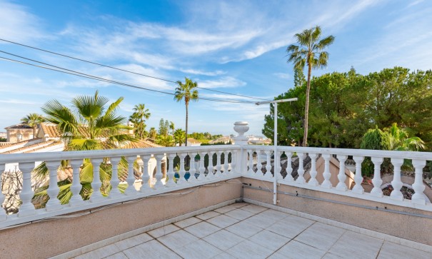 Herverkoop - Villa -
Ciudad Quesada - Rojales - Dona Pepa