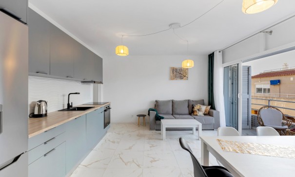 Herverkoop - Apartement Flat -
Torrevieja - La Mata