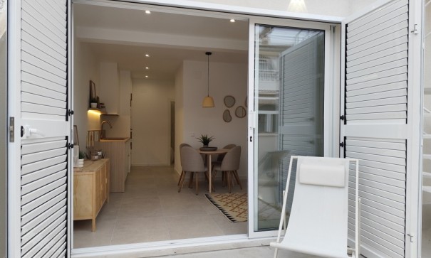 Stadthaus - Resale - La Siesta -
                La Siesta