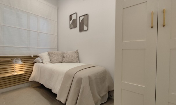 Resale - Stadthaus -
La Siesta