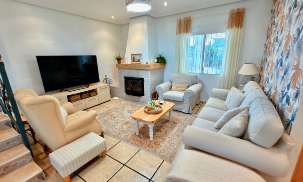 Sprzedaż - Willa wolnostojąca -
Hondón de las Nieves