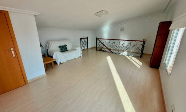 Sprzedaż - Willa wolnostojąca -
Hondón de las Nieves