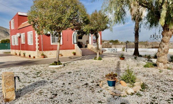 Sprzedaż - Willa wolnostojąca -
Hondón de las Nieves