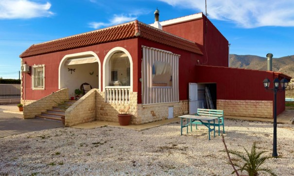 Sprzedaż - Willa wolnostojąca -
Hondón de las Nieves