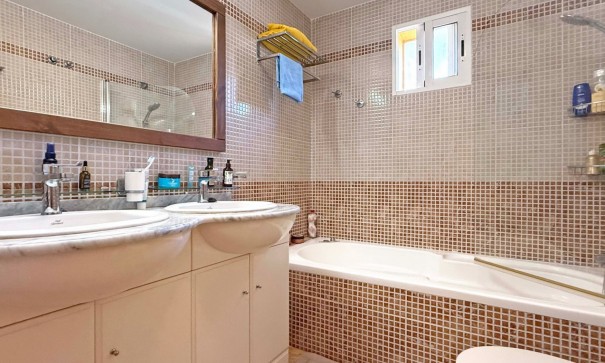 Herverkoop - Stadswoning -
Orihuela Costa - Los Altos