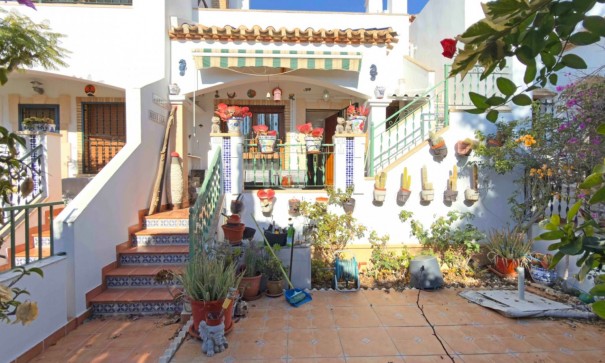 Resale - Stadthaus -
Orihuela Costa - Villamartín