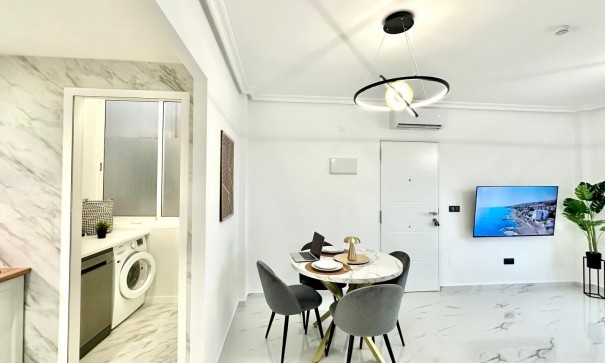 Herverkoop - Apartement Flat -
Orihuela Costa - Playa Flamenca Norte