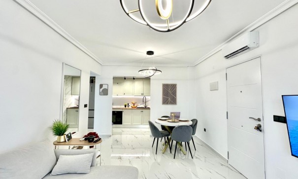 Herverkoop - Apartement Flat -
Orihuela Costa - Playa Flamenca Norte