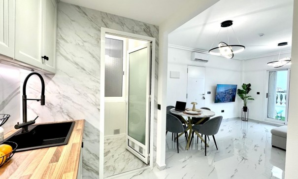 Herverkoop - Apartement Flat -
Orihuela Costa - Playa Flamenca Norte