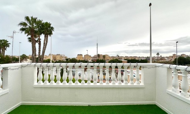 Herverkoop - Apartement Flat -
Orihuela Costa - Playa Flamenca Norte