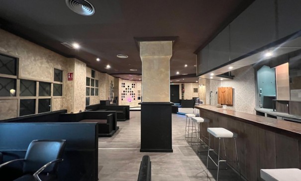 Herverkoop - Commercieel -
Torrevieja - Playa de los Naufragos