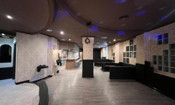 Herverkoop - Commercieel -
Torrevieja - Playa de los Naufragos