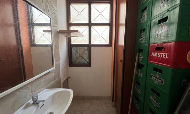 Herverkoop - Commercieel -
Torrevieja - Playa de los Naufragos