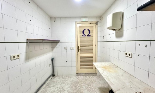 Herverkoop - Commercieel -
Torrevieja - Playa de los Naufragos