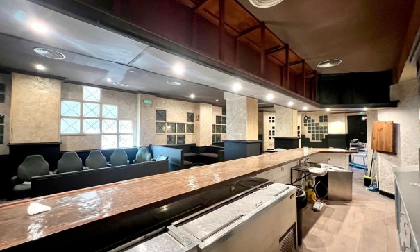 Herverkoop - Commercieel -
Torrevieja - Playa de los Naufragos