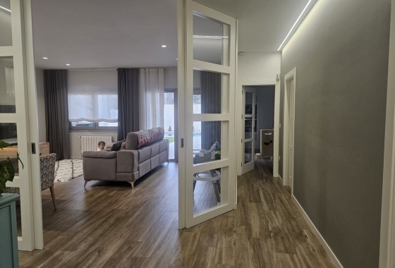 Resale - Finca Landgut -
Monóvar