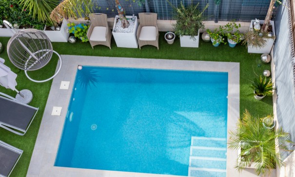 Herverkoop - Vrijstaande Villa -
Villamartín - Pau 26