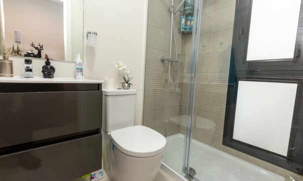 Herverkoop - Vrijstaande Villa -
Villamartín - Pau 26