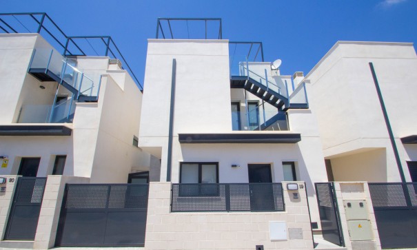 Herverkoop - Vrijstaande Villa -
Villamartín - Pau 26