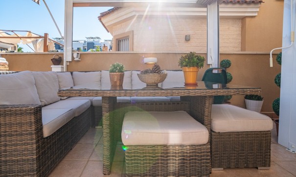 Herverkoop - Vrijstaande Villa -
Guardamar del Segura - El Raso