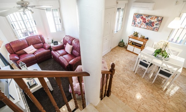 Herverkoop - Vrijstaande Villa -
Guardamar del Segura - El Raso