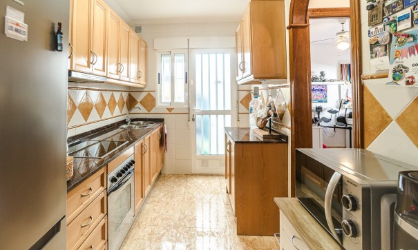 Herverkoop - Vrijstaande Villa -
Guardamar del Segura - El Raso