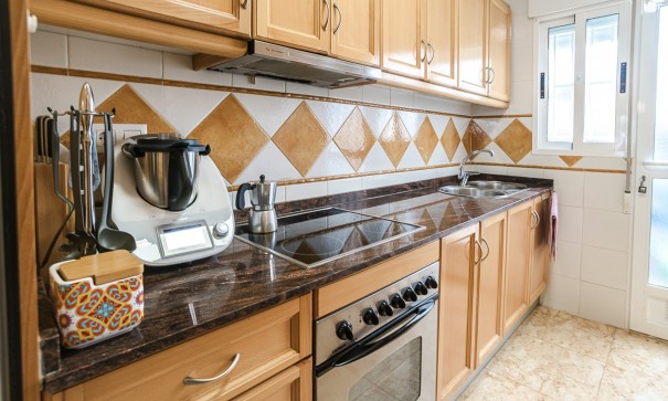 Herverkoop - Vrijstaande Villa -
Guardamar del Segura - El Raso