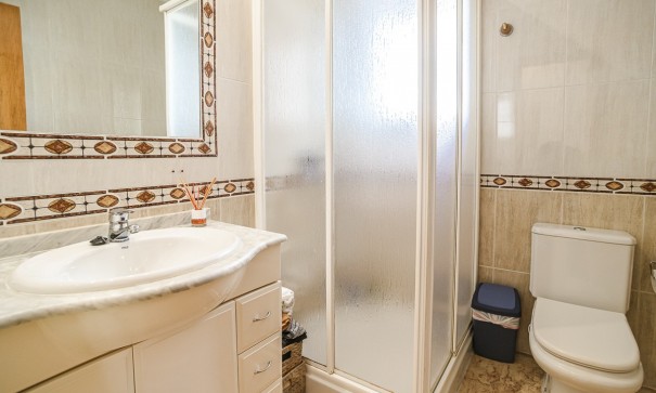 Herverkoop - Vrijstaande Villa -
Guardamar del Segura - El Raso