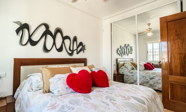 Herverkoop - Vrijstaande Villa -
Guardamar del Segura - El Raso