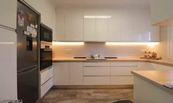 Resale - Freistehende Villa -
Orihuela Costa - Villamartin