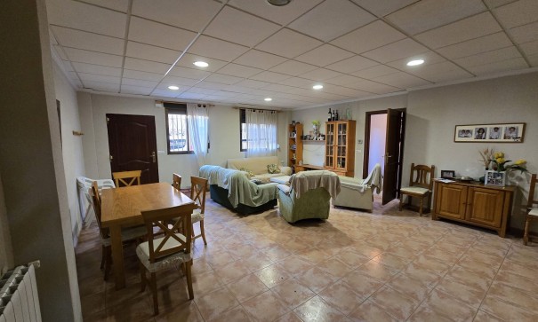 Sale - Town house -
Salinas