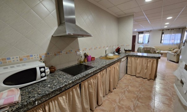 Sale - Town house -
Salinas