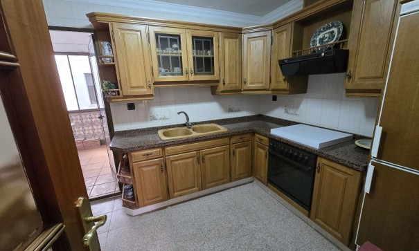 Sale - Town house -
Salinas